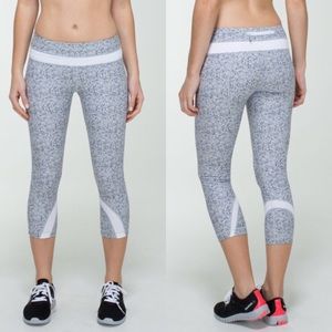 lululemon Inspire Crop II